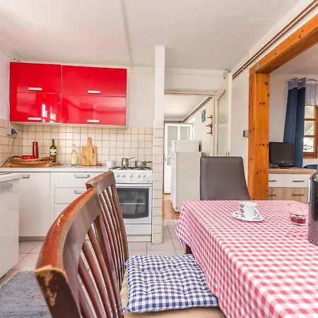 House Brena Ferienhaus *